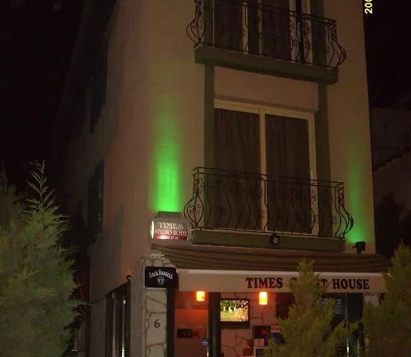 Apart Otel Times Çeşme